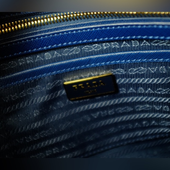 🔵 Large PRADA Galleria Saffiano leather bag - Picture 4 of 14